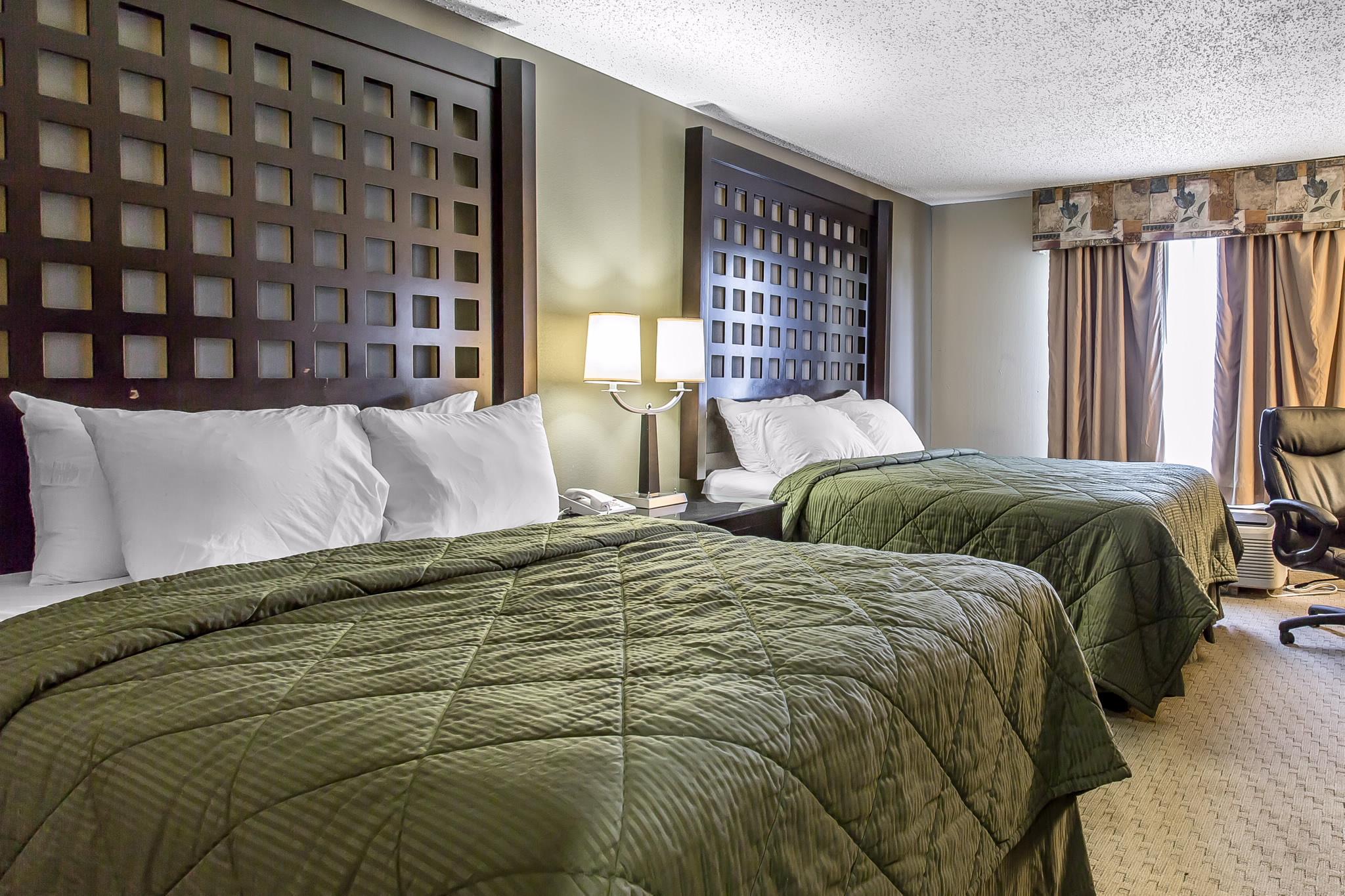 Quality Inn & Suites Дюрант Екстериор снимка